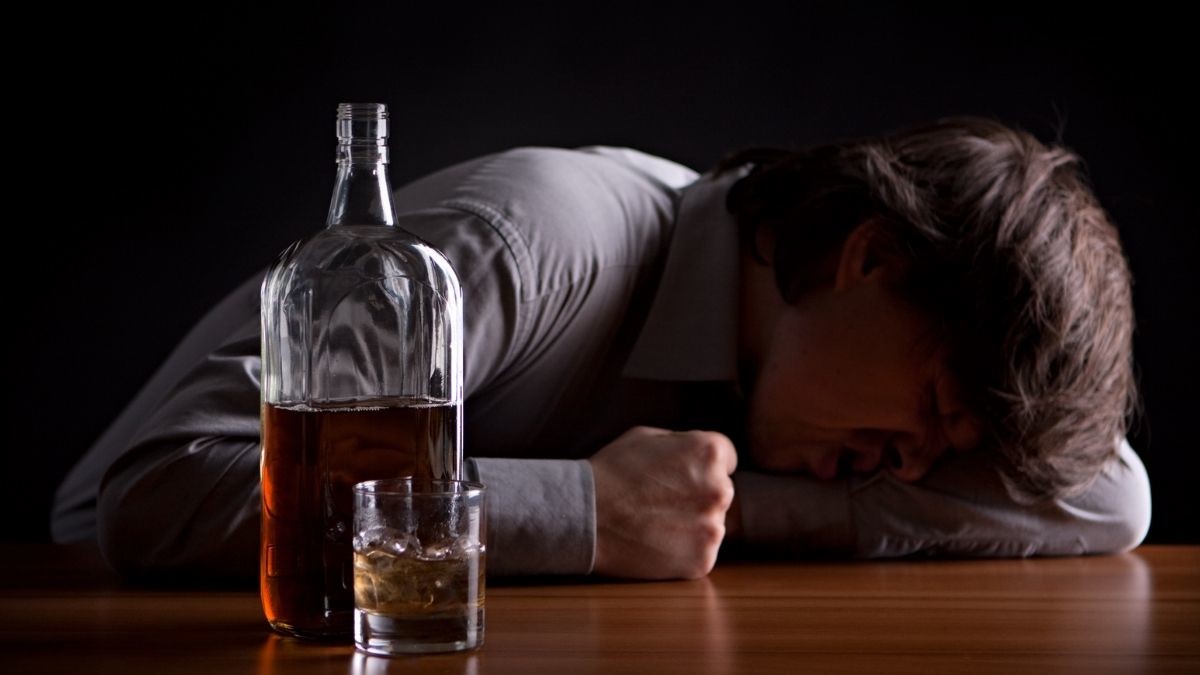 Bahaya Minuman Beralkohol dan Cara Mengatasinya